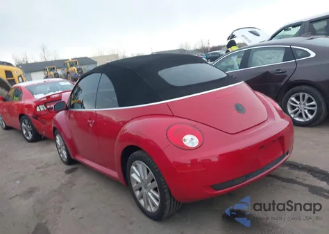 2010 Volkswagen New Beetle 2.5L z USA, uszkodzony, nr VIN 3VWRG3AL7AM004619